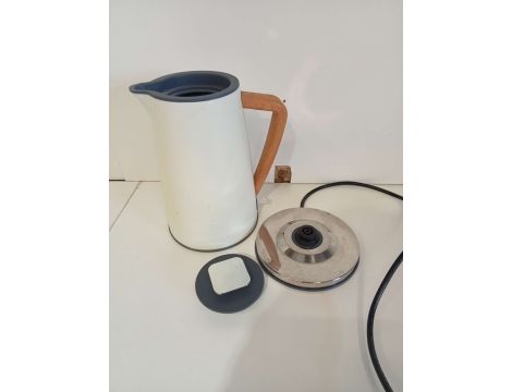 Czajnik elektryczny Nedis KAWK510EWT 2200 W 1,7 l biały - 4