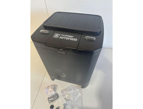 Karmnik automatyczny JBL - 6