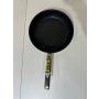 Patelnia tradycyjna WMF PermaDur Advance 28 cm non-stick (nieprzywierająca) - 6