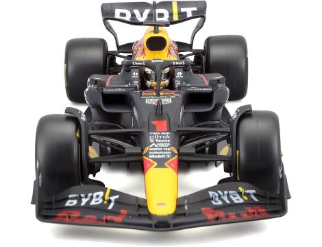 model samochodu w skali 1:24  Bburago RedBull RB18 - 3
