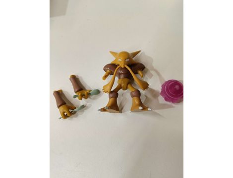POKEMON BATTLE FEATURE FIGURE - ALAKAZAM - 3