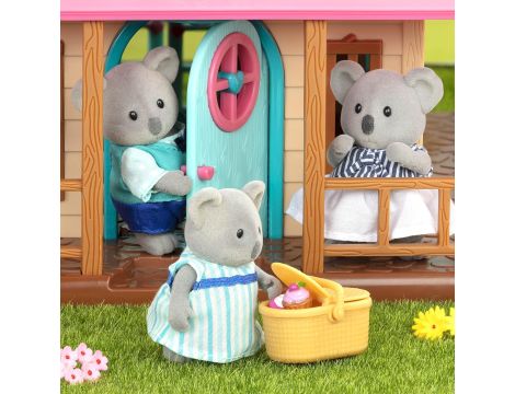 Li'l Woodzeez Canberra Koala Family - 5pc Toy Set with Miniature Animal Fig - 6