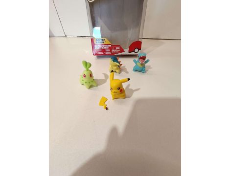 POKEMON Multipak Pikachu, Chikorita, Totodile, Cyndaquil figurki bitewne - 9